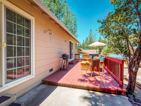 Yosemite Area Home 984546