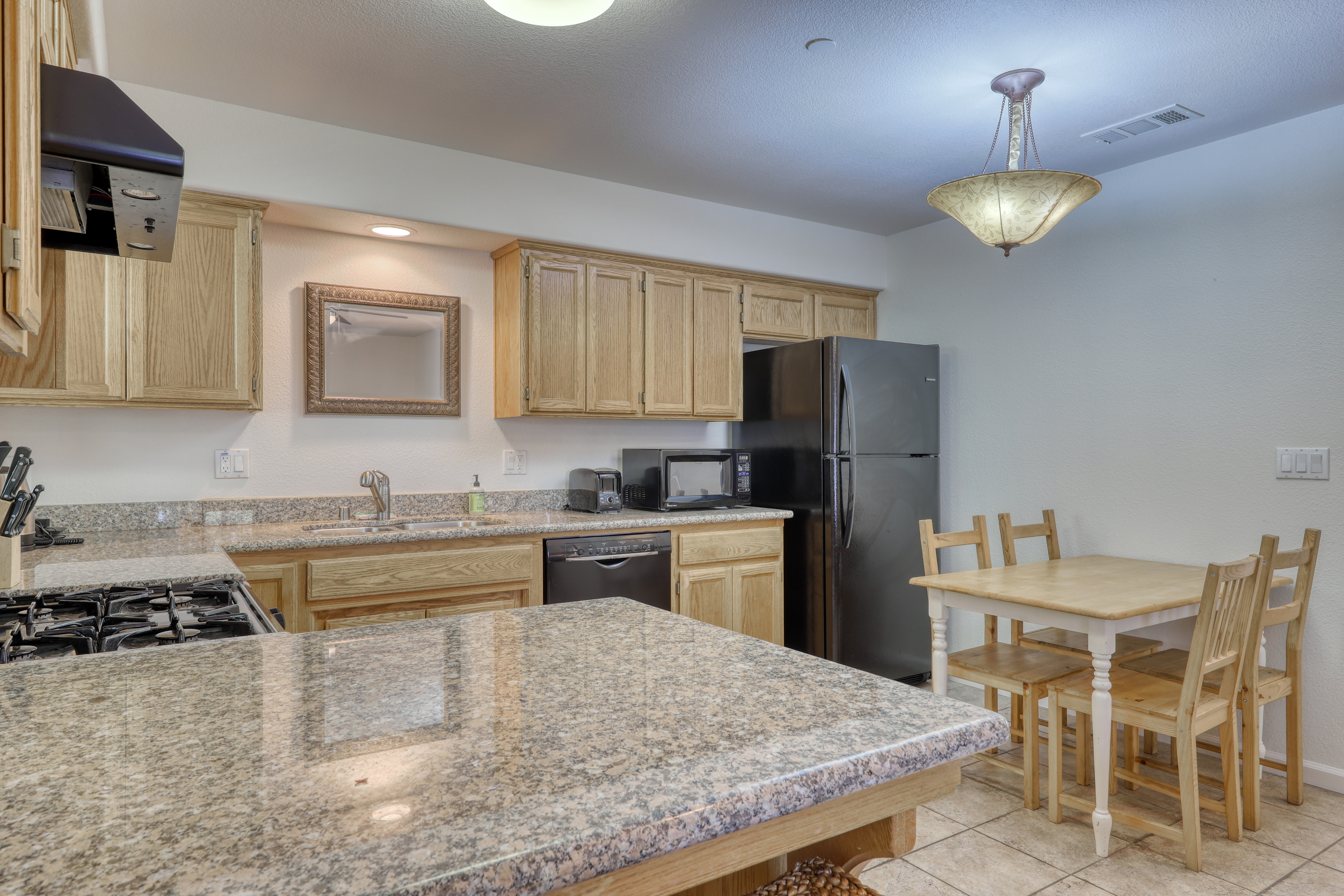 Yosemite Area Home 984547