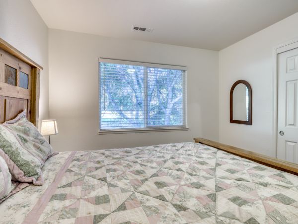 Yosemite Area Home 984547