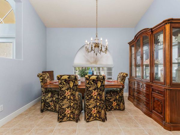 Cape Coral Canal Front 4 Bedroom Vacation Home