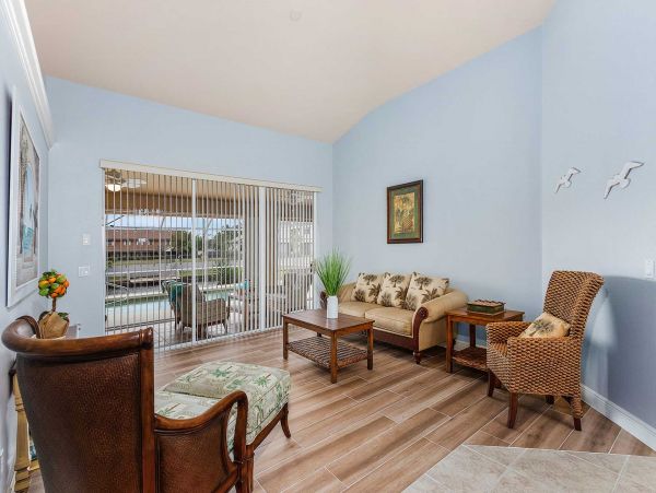 Cape Coral Canal Front 4 Bedroom Vacation Home