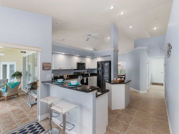 Cape Coral Canal Front 4 Bedroom Vacation Home