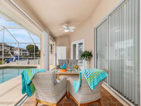 Cape Coral Canal Front 4 Bedroom Vacation Home