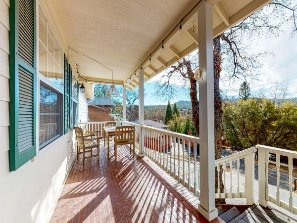 Yosemite Area Home 984552