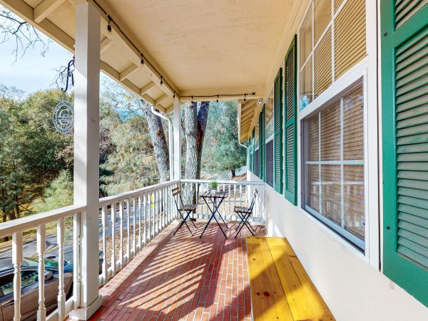 Yosemite Area Home 984552