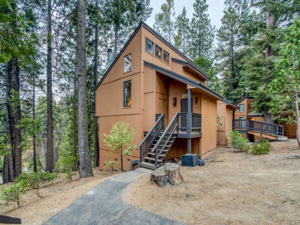 Yosemite Area Home 984553