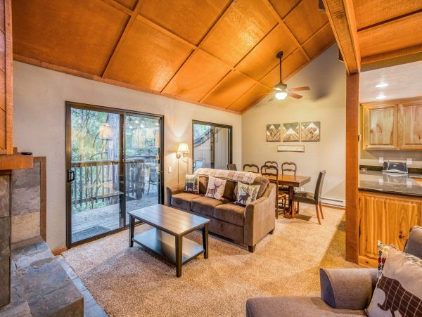 Yosemite Area Home 984553