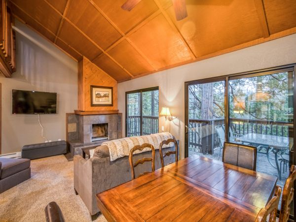 Yosemite Area Home 984553