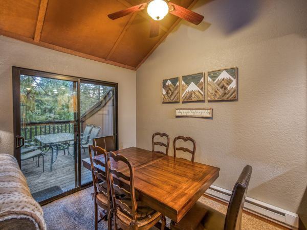 Yosemite Area Home 984553