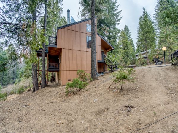 Yosemite Area Home 984553