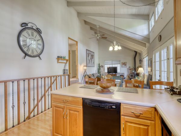 Yosemite Area Home 984554