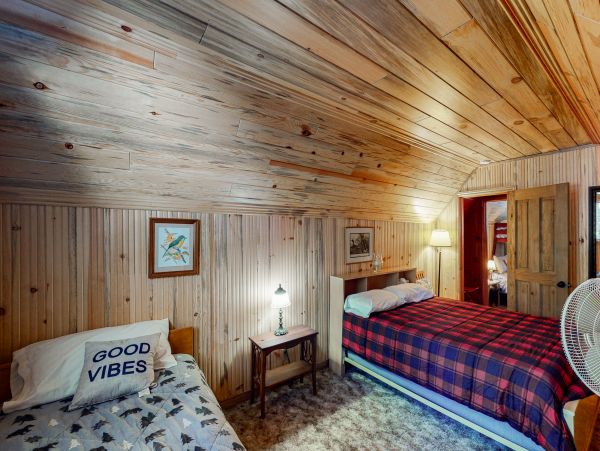 Yosemite Area Home 984555