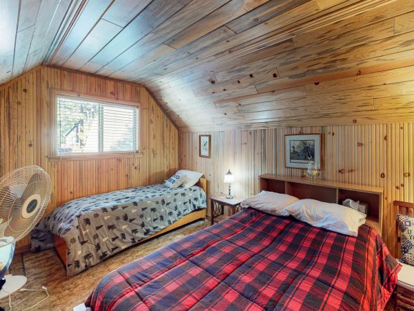 Yosemite Area Home 984555