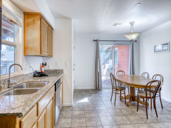 Yosemite Area Home 984556