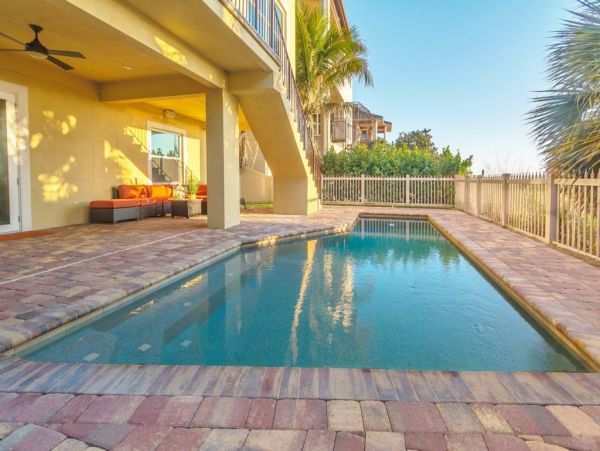 Treasure Island Beachfront Vacation Rental 6-Bedroom Gulf Coast Luxury Home with Pool