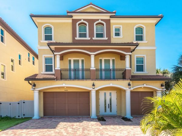 Treasure Island Beachfront Vacation Rental 6-Bedroom Gulf Coast Luxury Home with Pool