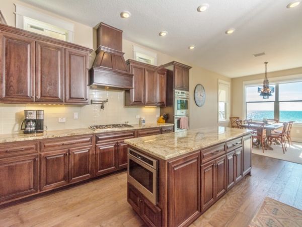 Treasure Island Beachfront Vacation Rental 6-Bedroom Gulf Coast Luxury Home with Pool