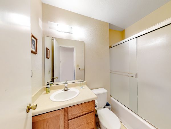 Yosemite Area Home 984559