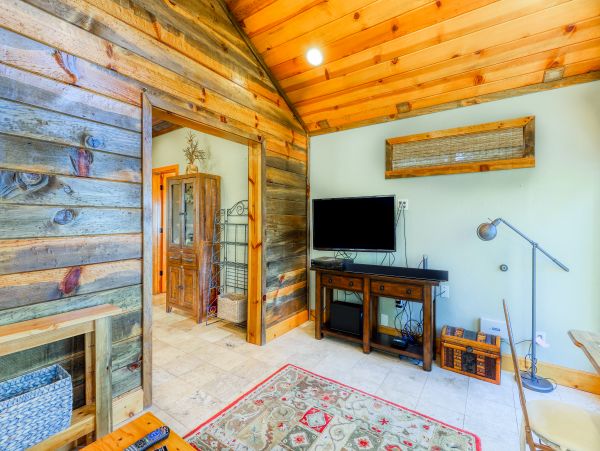 Yosemite Area Home 984560