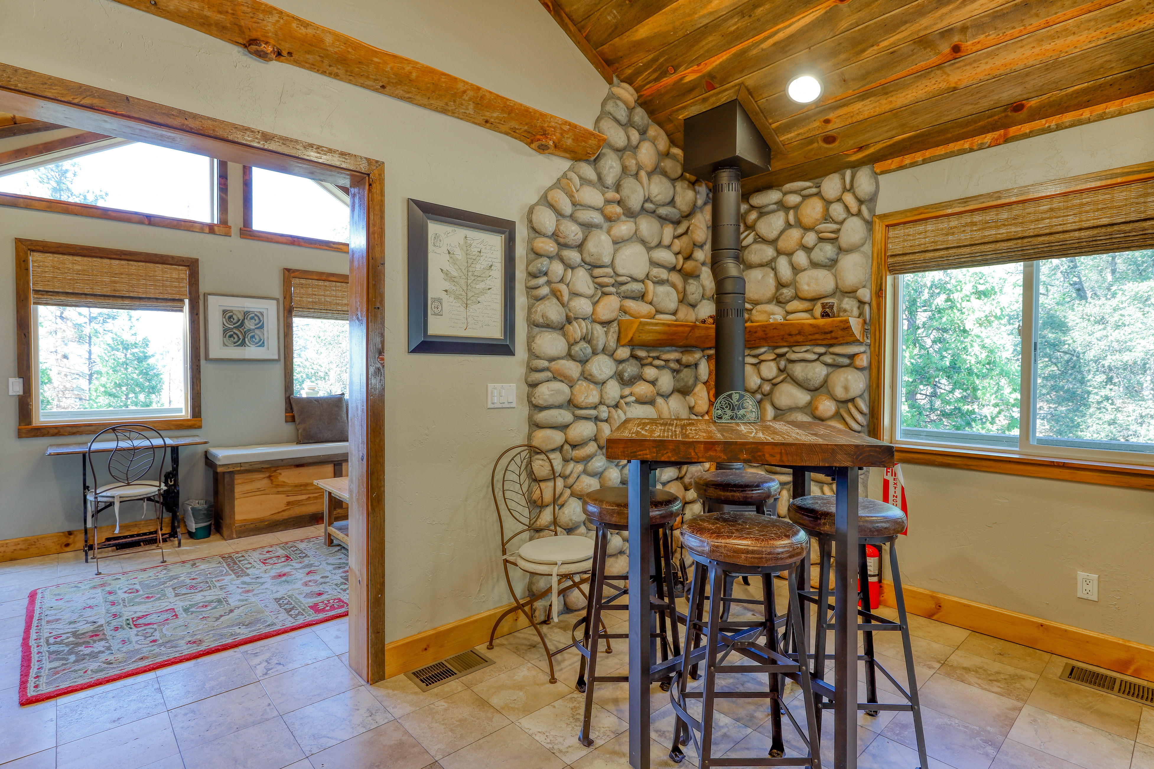 Yosemite Area Home 984560