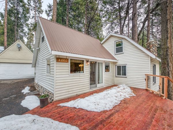 Yosemite Area Home 984561