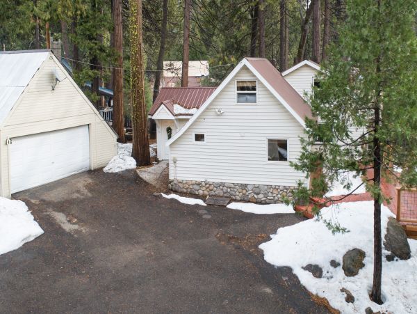 Yosemite Area Home 984561
