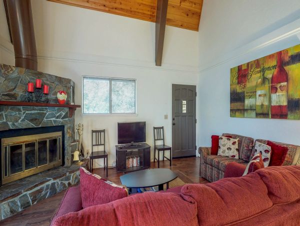 Yosemite Area Home 984565
