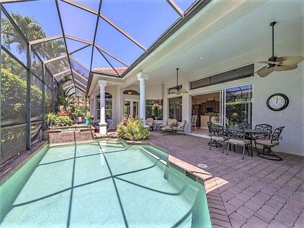 Vacation Home with Caged Pool & Spa in Naples