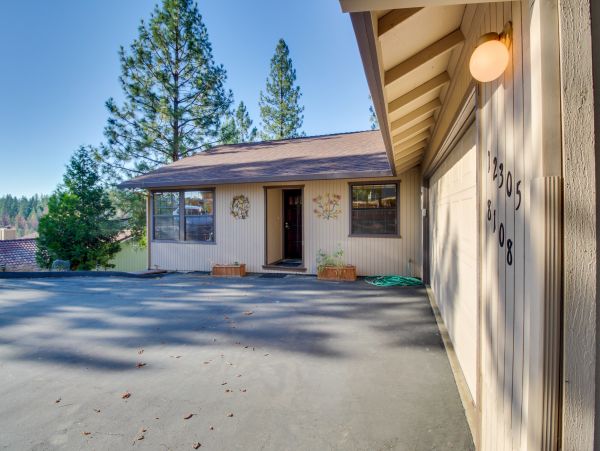 Yosemite Area Home 984567
