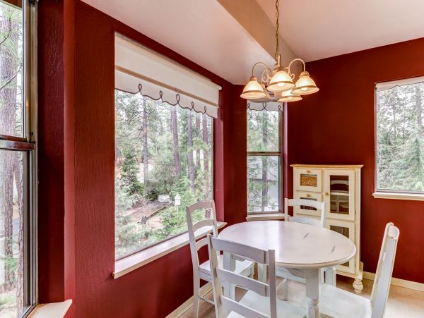 Yosemite Area Home 984569