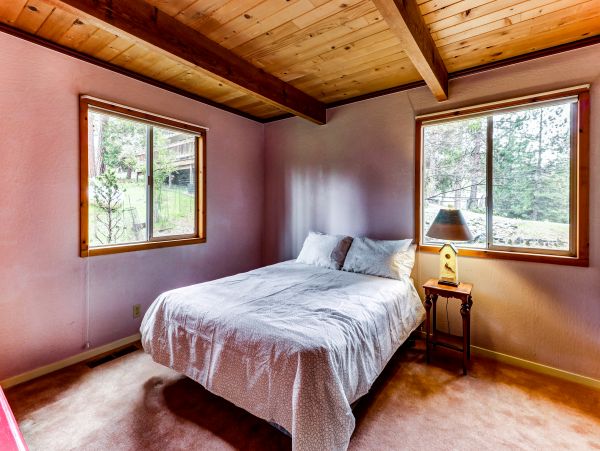 Yosemite Area Home 984569