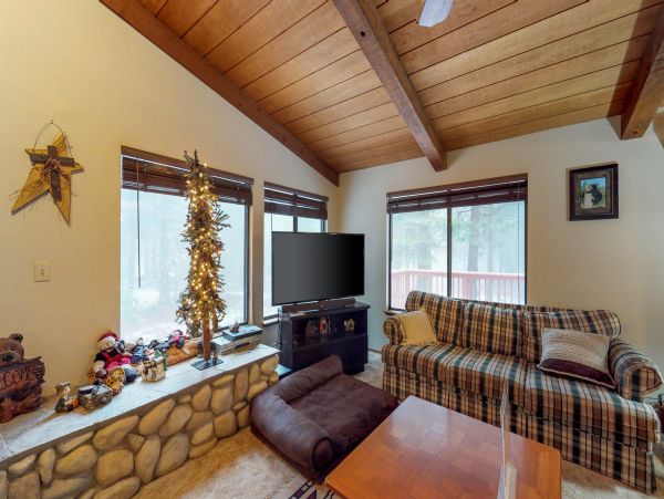 Yosemite Area Home 984570