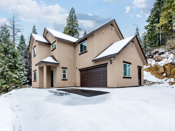 Yosemite Area Home 984572