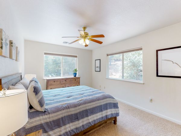 Yosemite Area Home 984573