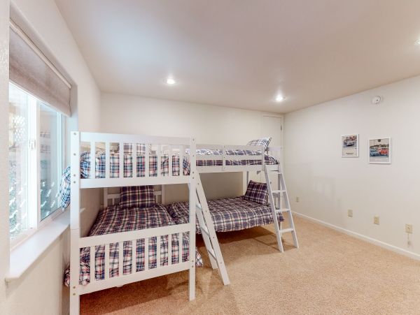 Yosemite Area Home 984573