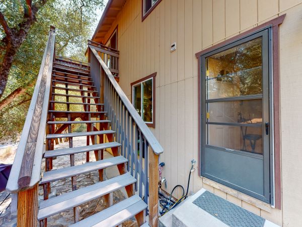 Yosemite Area Home 984573