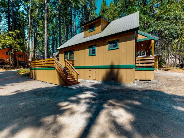 Yosemite Area Home 984574