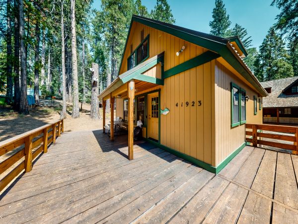 Yosemite Area Home 984574