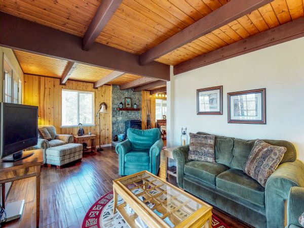 Yosemite Area Home 984575