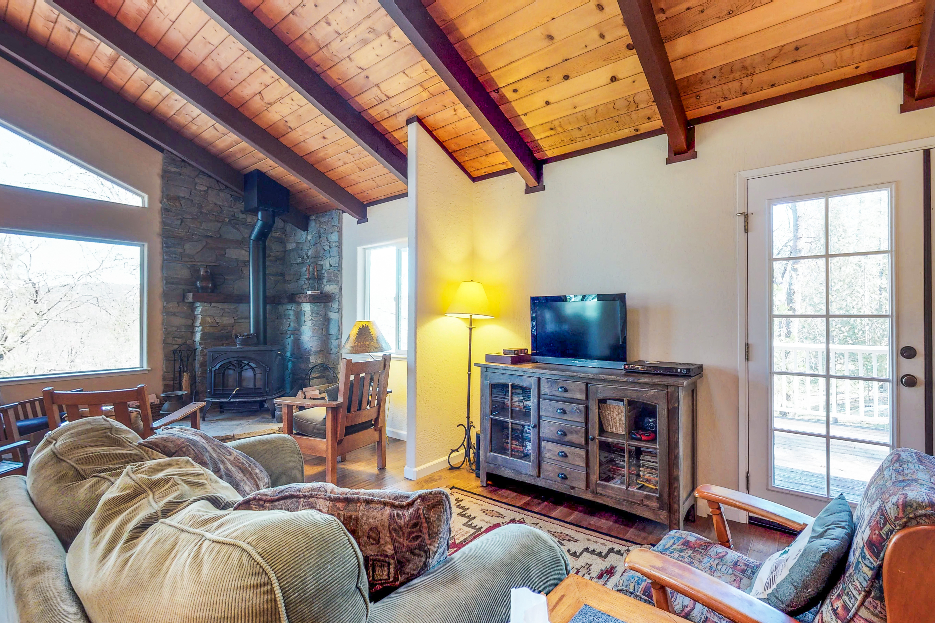 Yosemite Area Home 984575
