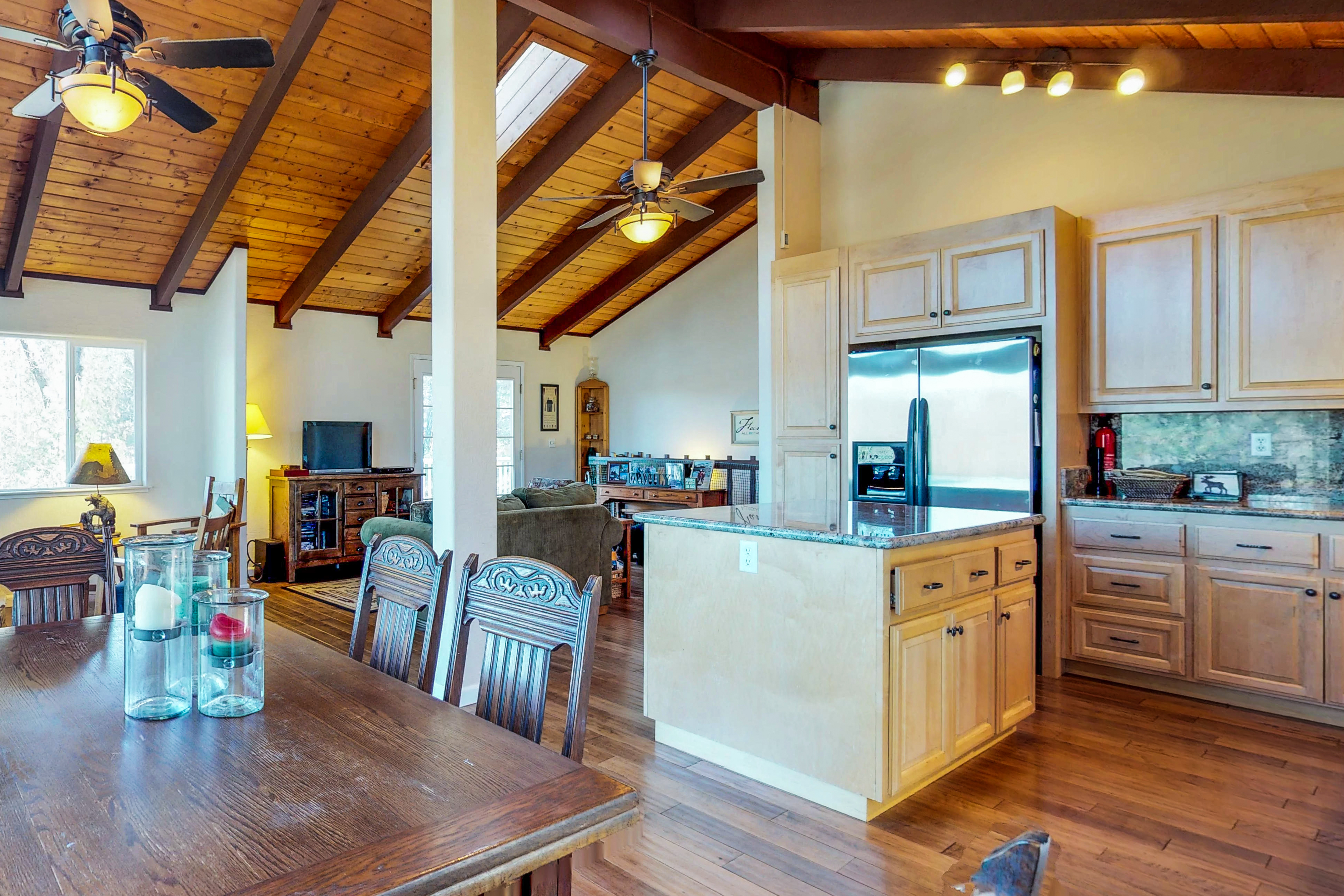 Yosemite Area Home 984575