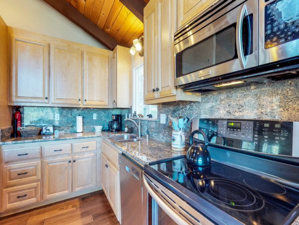 Yosemite Area Home 984575