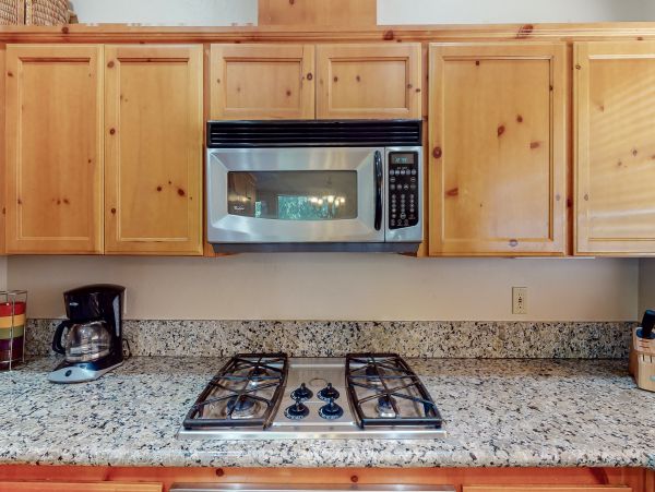 Yosemite Area Home 984577