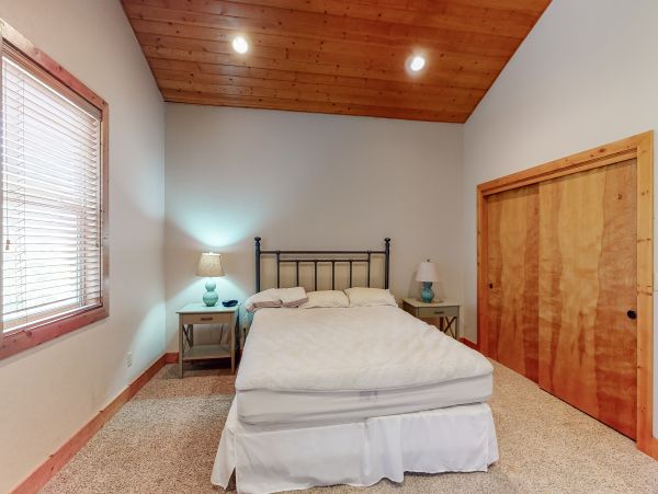 Yosemite Area Home 984577
