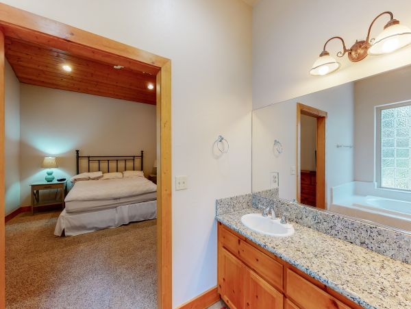 Yosemite Area Home 984577