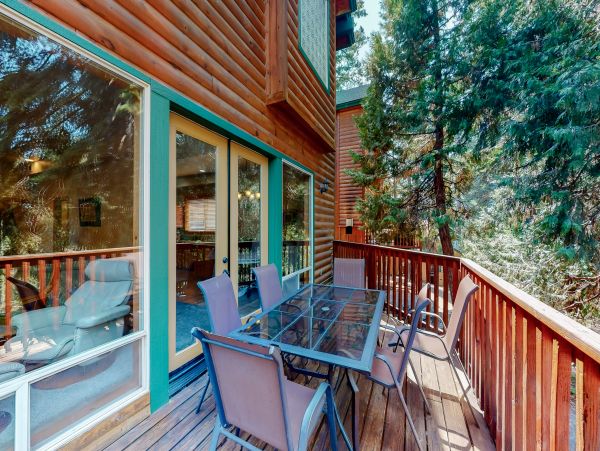 Yosemite Area Home 984577
