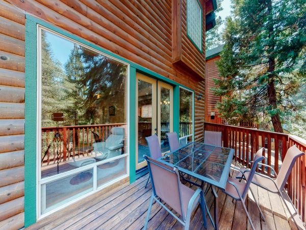 Yosemite Area Home 984577