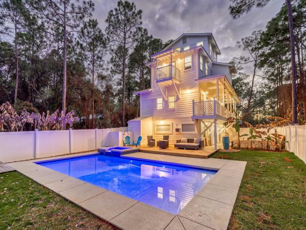 Great Five Bedroom Seagrove Home Private Pool Walk to Beach