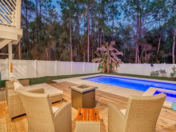 Great Five Bedroom Seagrove Home Private Pool Walk to Beach