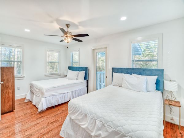 Great Five Bedroom Seagrove Home Private Pool Walk to Beach